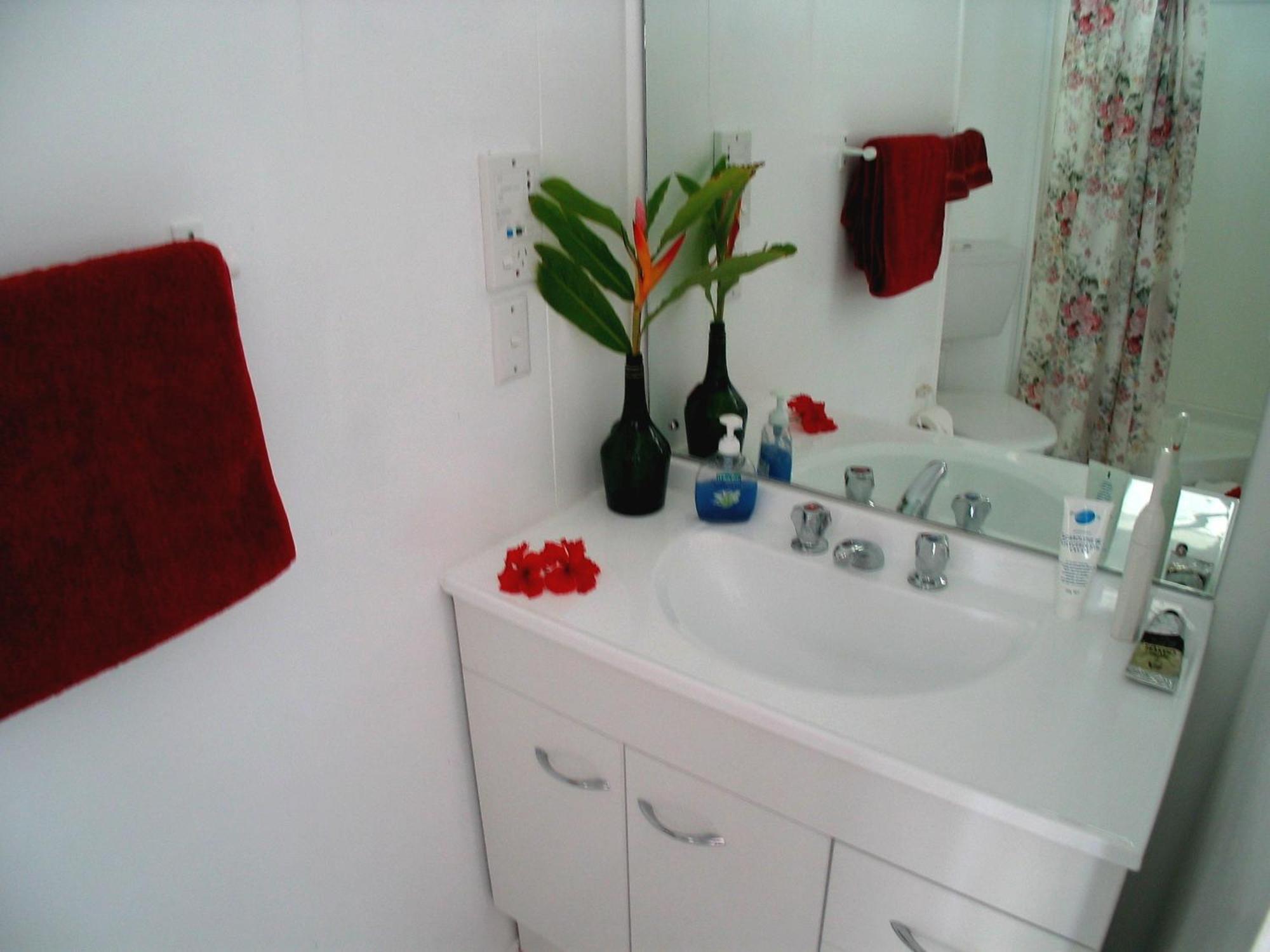 Sunhaven Beach Bungalows (Adults Only) Rarotonga Exterior foto